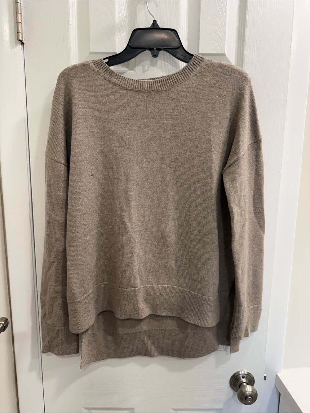 Aritzia Babaton Sweater